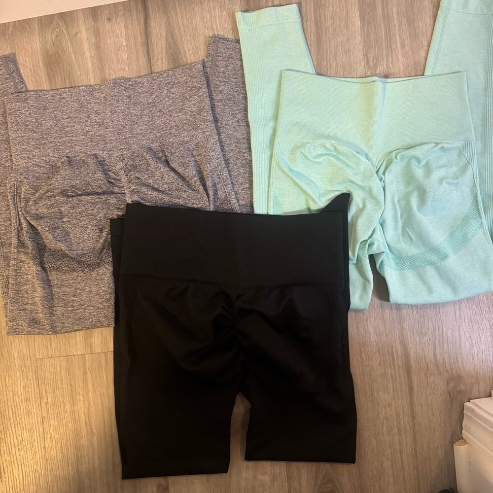 3 Pair Butt Shaping Yoga Pants, New, Small & Medium, All Have Same Measu…